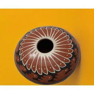 Mata Ortiz Pottery Elena Mora Handmade Medium Seed Pot Artisan‎ Clay Art Mexican